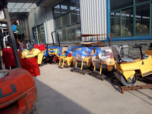 福瑞得機械座駕壓路機，手扶壓路機，小型灌縫機，井蓋切割機及時發(fā)貨