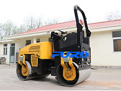 如何根據(jù)施工環(huán)境選擇合適的小型壓路機(jī)？