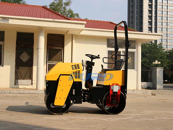 關(guān)于小型壓路機變速箱的保養(yǎng)知識你知道多少？